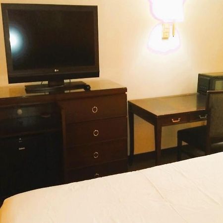 Oyo Hotel Mcintyre Ga, Us 441 Eksteriør bilde