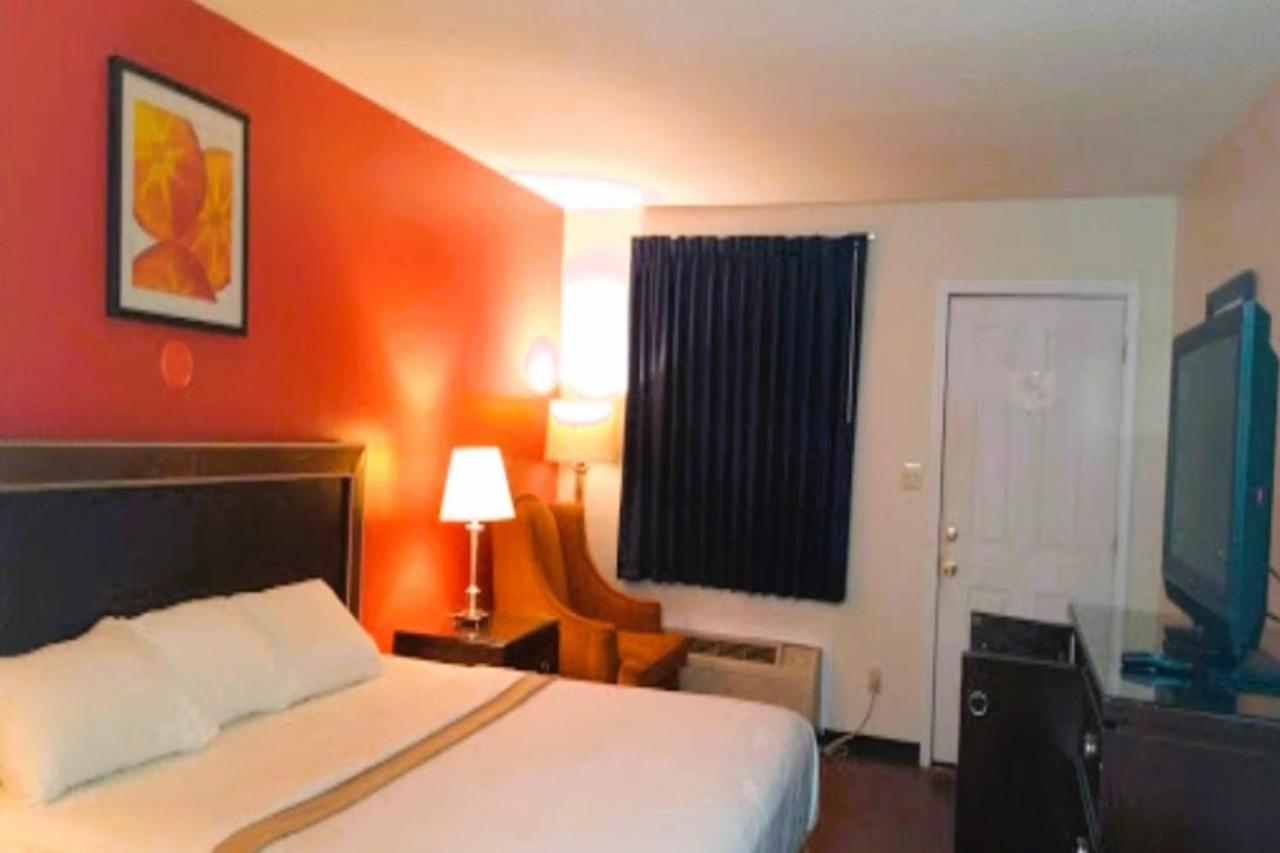 Oyo Hotel Mcintyre Ga, Us 441 Eksteriør bilde