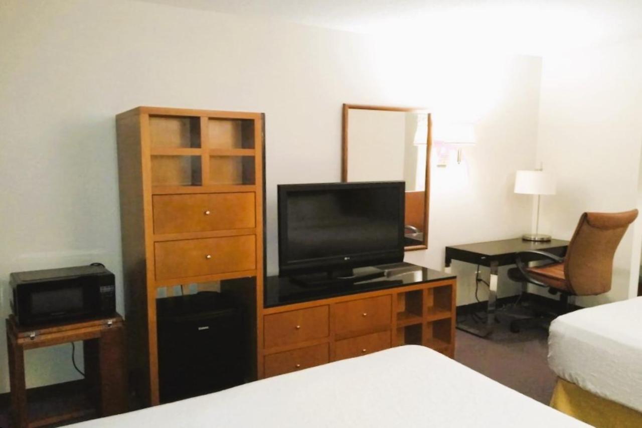 Oyo Hotel Mcintyre Ga, Us 441 Eksteriør bilde